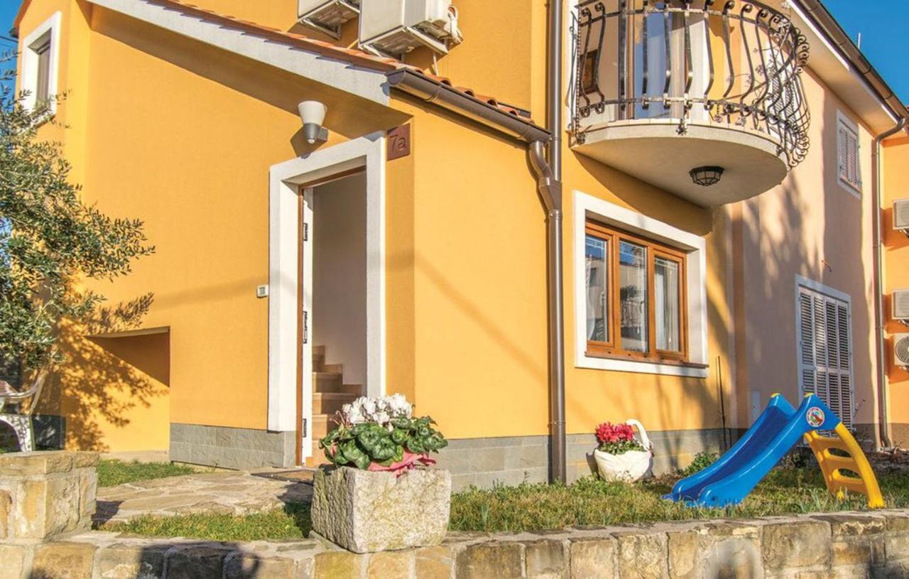 Apartment Between The Vineyard Ankaran Exterior photo
